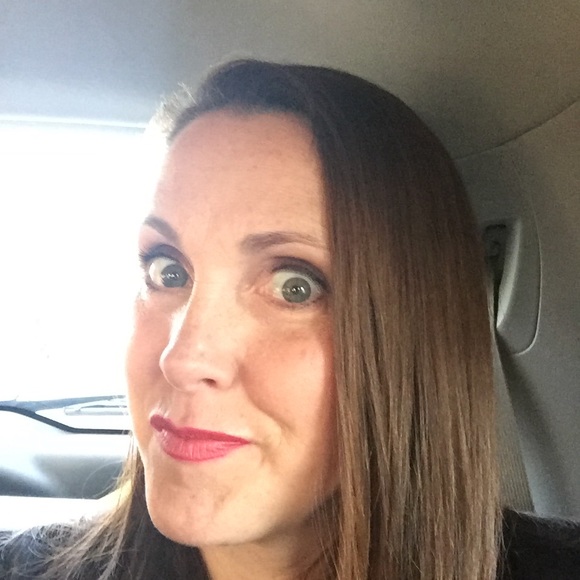 Meet your Posher, Heather - Picture 1 of 1